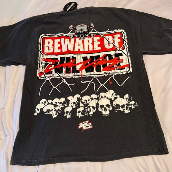 *Rare* Evil Vice Exclusive Red Tag ‘Beware’ Tee size Medium - Picture 4 of 7
